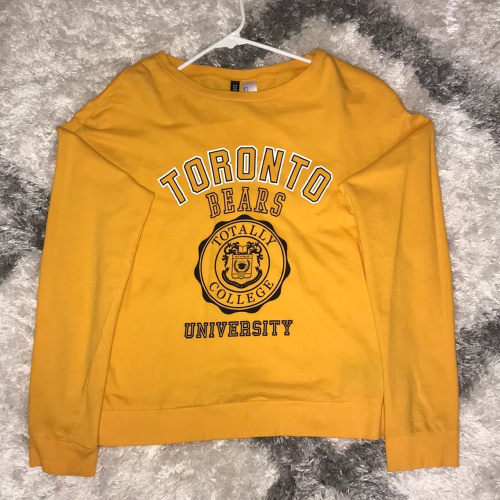 H&M “Toronto” Long sleeve
